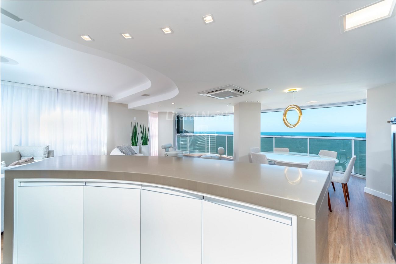 Apartamento à venda com 4 quartos, 4 suítes, 2 vagas e 273m² no Centro, Balneário Camboriú (SC) — foto 14 de 30