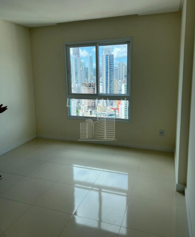 Apartamento à venda com 3 quartos, 3 suítes, 3 vagas e 130m² no Centro, Balneário Camboriú (SC) — foto 15 de 19