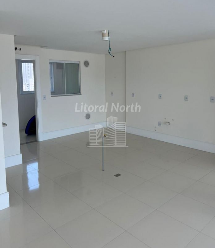 Apartamento à venda com 3 quartos, 3 suítes, 3 vagas e 130m² no Centro, Balneário Camboriú (SC) — foto 8 de 19
