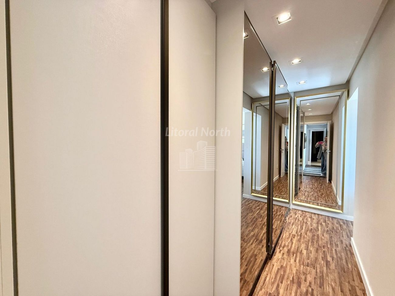 Apartamento à venda com 3 quartos, 1 suíte, 2 vagas e 121m² no Centro, Balneário Camboriú (SC) — foto 26 de 30
