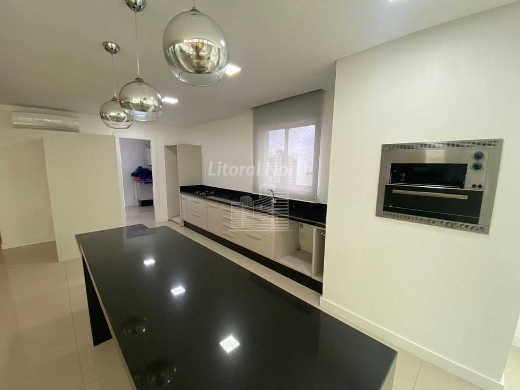 Apartamento à venda com 4 quartos, 4 suítes, 2 vagas e 151m² no Centro, Balneário Camboriú (SC) — foto 8 de 22