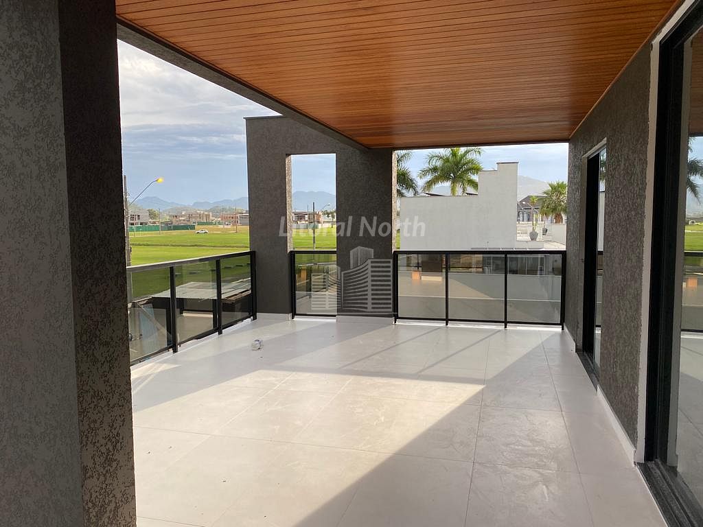 Casa à venda com 3 quartos, 3 banheiros e 400m² no Santa Regina, Camboriú (SC) — foto 6 de 11