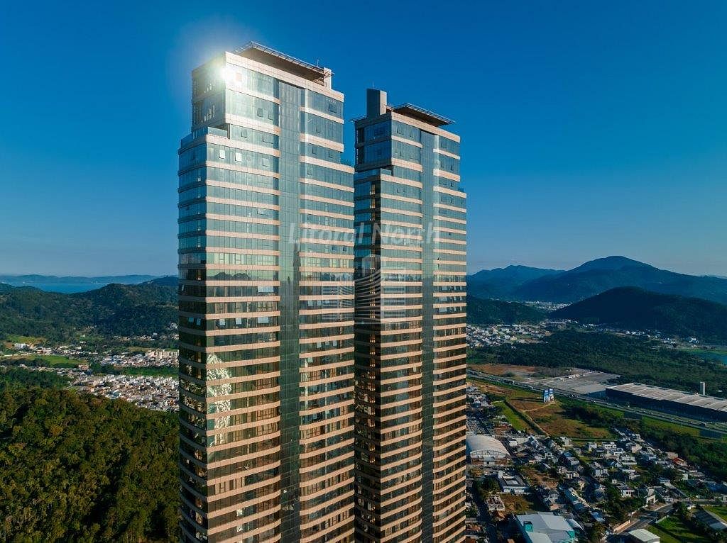 Apartamento à venda com 4 quartos, 4 suítes, 4 vagas e 261m² no Barra Sul, Balneário Camboriú (SC) — foto 2 de 29