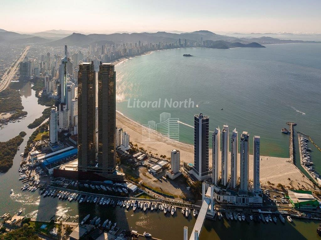 Apartamento à venda com 4 quartos, 4 suítes, 4 vagas e 261m² no Barra Sul, Balneário Camboriú (SC) — foto 7 de 29
