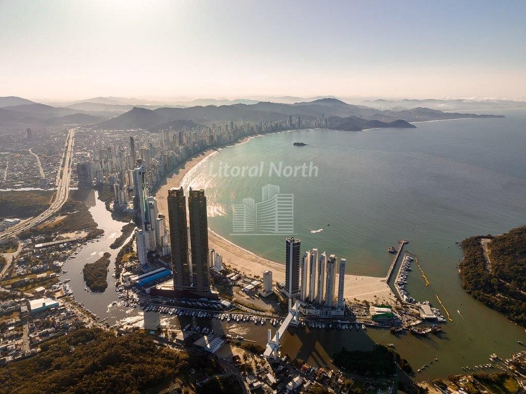 Apartamento à venda com 4 quartos, 4 suítes, 4 vagas e 261m² no Barra Sul, Balneário Camboriú (SC) — foto 8 de 29
