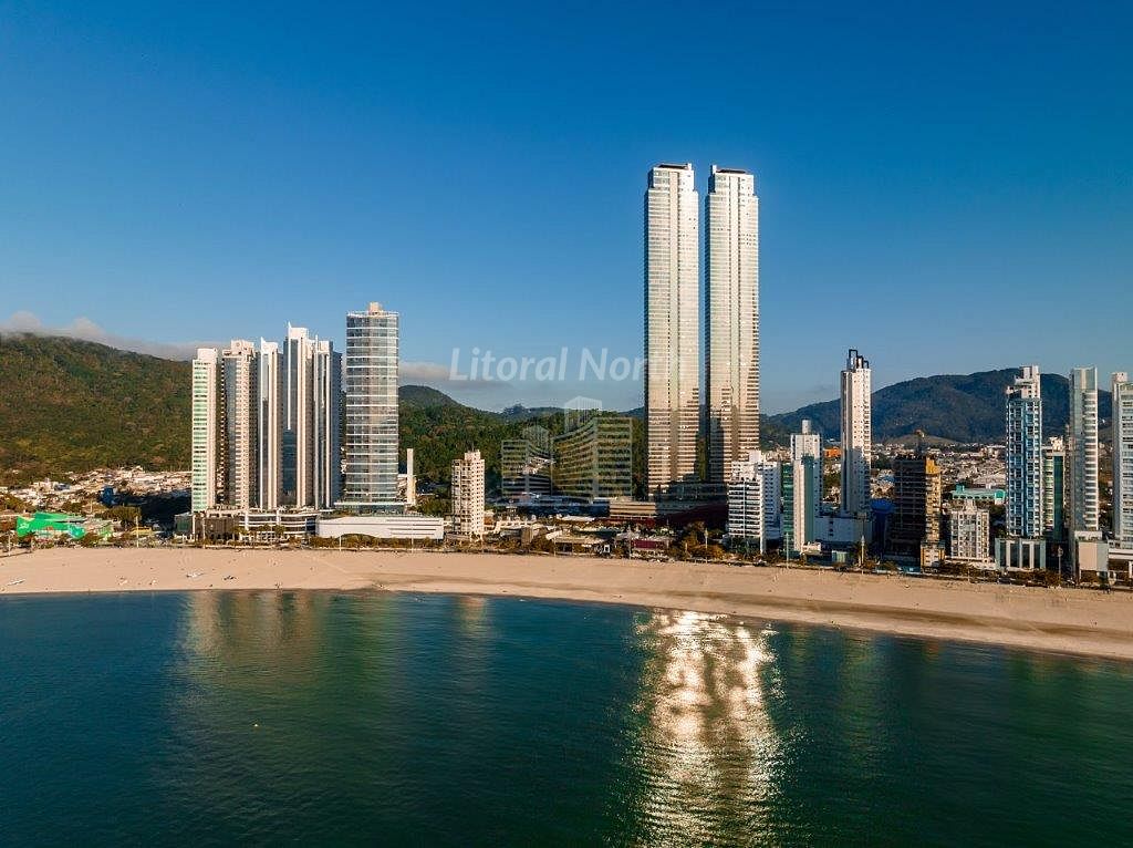 Apartamento à venda com 4 quartos, 4 suítes, 4 vagas e 261m² no Barra Sul, Balneário Camboriú (SC) — foto 12 de 29