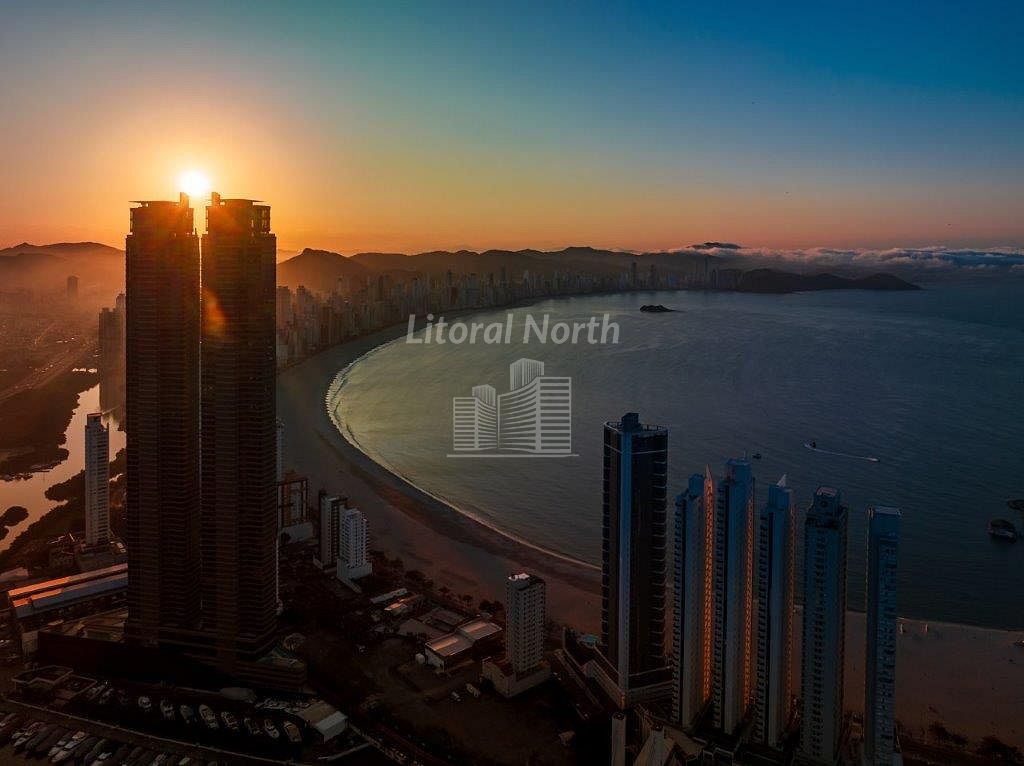 Apartamento à venda com 4 quartos, 4 suítes, 4 vagas e 261m² no Barra Sul, Balneário Camboriú (SC) — foto 20 de 29