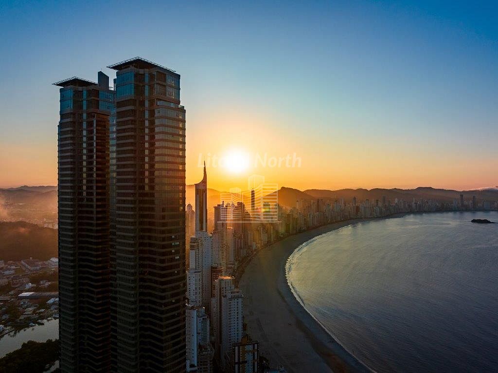 Apartamento à venda com 4 quartos, 4 suítes, 4 vagas e 261m² no Barra Sul, Balneário Camboriú (SC) — foto 23 de 29