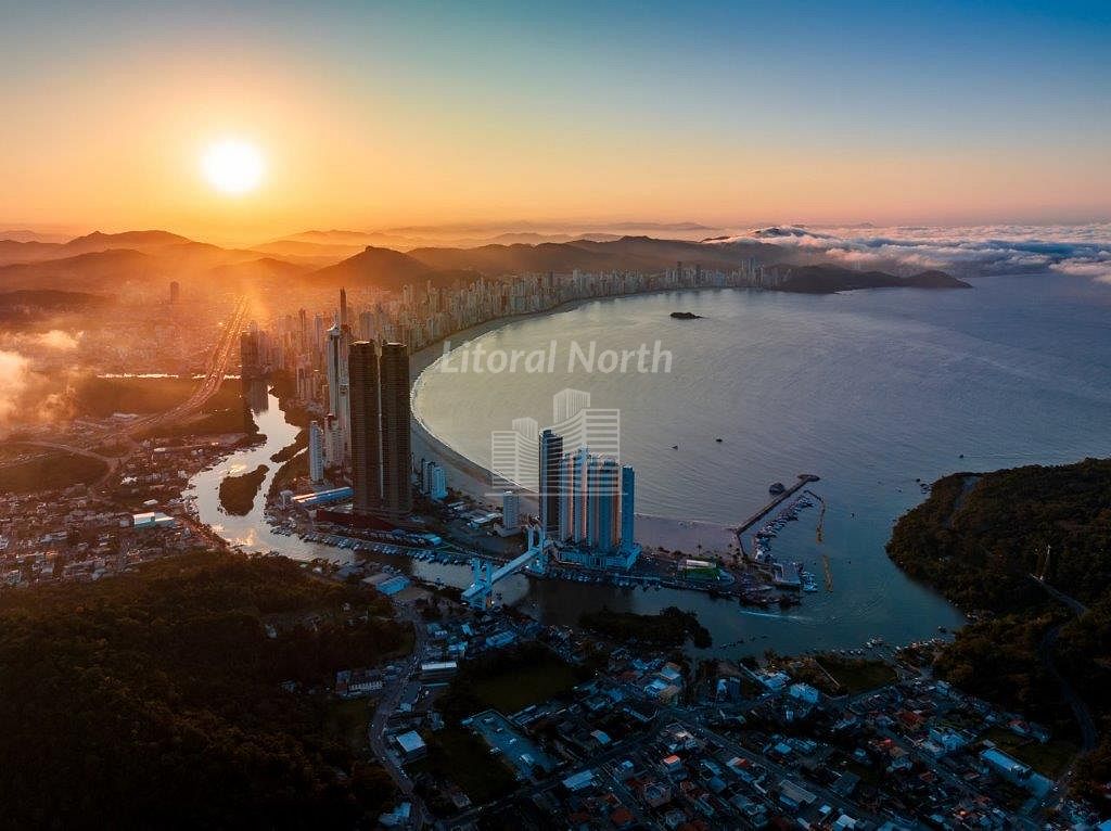 Apartamento à venda com 4 quartos, 4 suítes, 4 vagas e 261m² no Barra Sul, Balneário Camboriú (SC) — foto 24 de 29