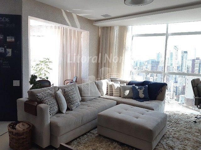 Apartamento à venda com 3 quartos, 3 suítes, 3 vagas e 140m² no Centro, Balneário Camboriú (SC) — foto 4 de 16