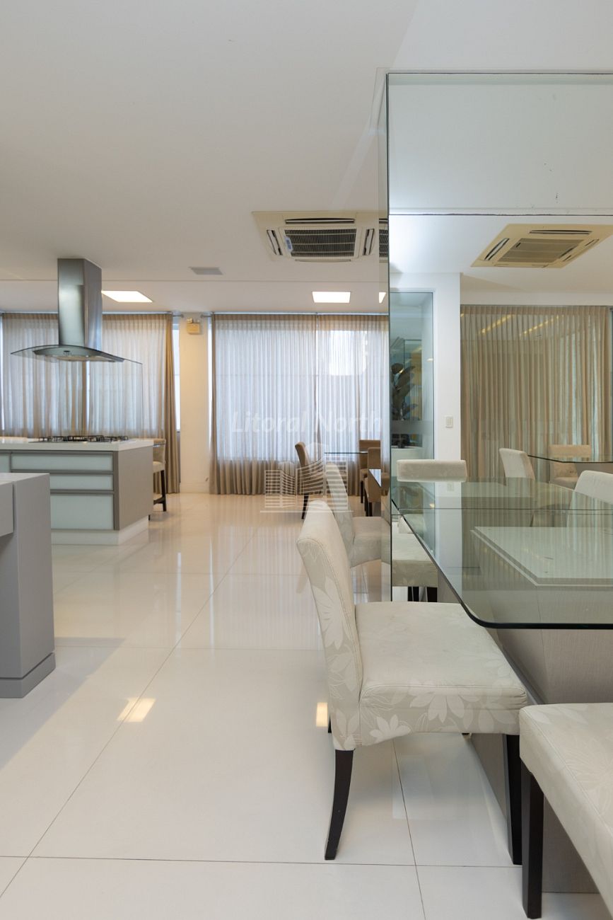 Cobertura à venda com 4 quartos, 4 suítes, 4 vagas e 400m² no Centro, Balneário Camboriú (SC) — foto 8 de 16