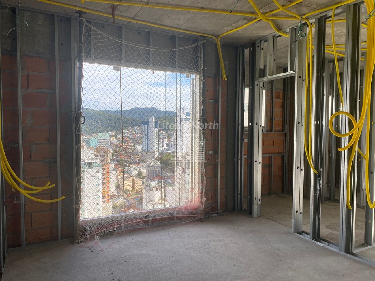Apartamento à venda com 4 quartos, 4 suítes, 3 vagas e 151m² no Pioneiros, Balneário Camboriú (SC) — foto 3 de 6