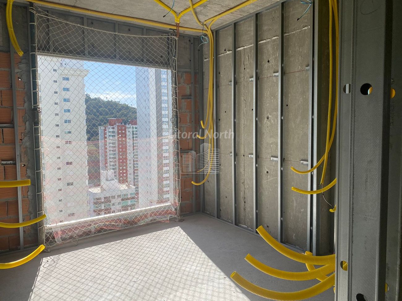 Apartamento à venda com 4 quartos, 4 suítes, 3 vagas e 151m² no Pioneiros, Balneário Camboriú (SC) — foto 5 de 6