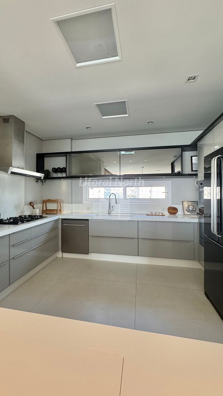 Apartamento à venda com 3 quartos, 3 suítes, 3 vagas e 172m² no Centro, Balneário Camboriú (SC) — foto 9 de 30