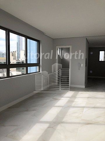 Apartamento à venda com 3 quartos, 1 suíte, 2 vagas e 102m² no Centro, Balneário Camboriú (SC) — foto 6 de 9
