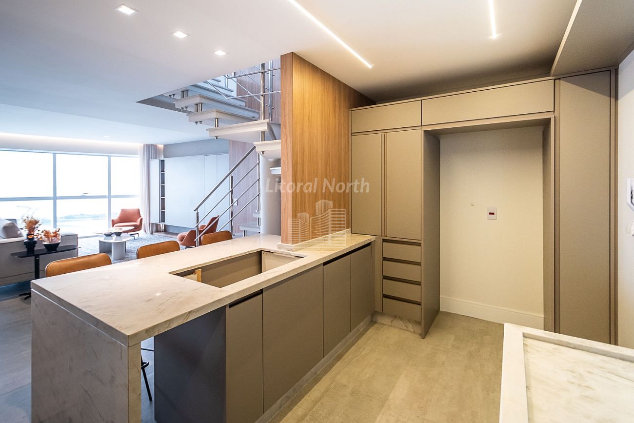 Cobertura à venda com 3 quartos, 3 suítes, 5 vagas e 328m² no Fazenda, Itajaí (SC) — foto 27 de 30