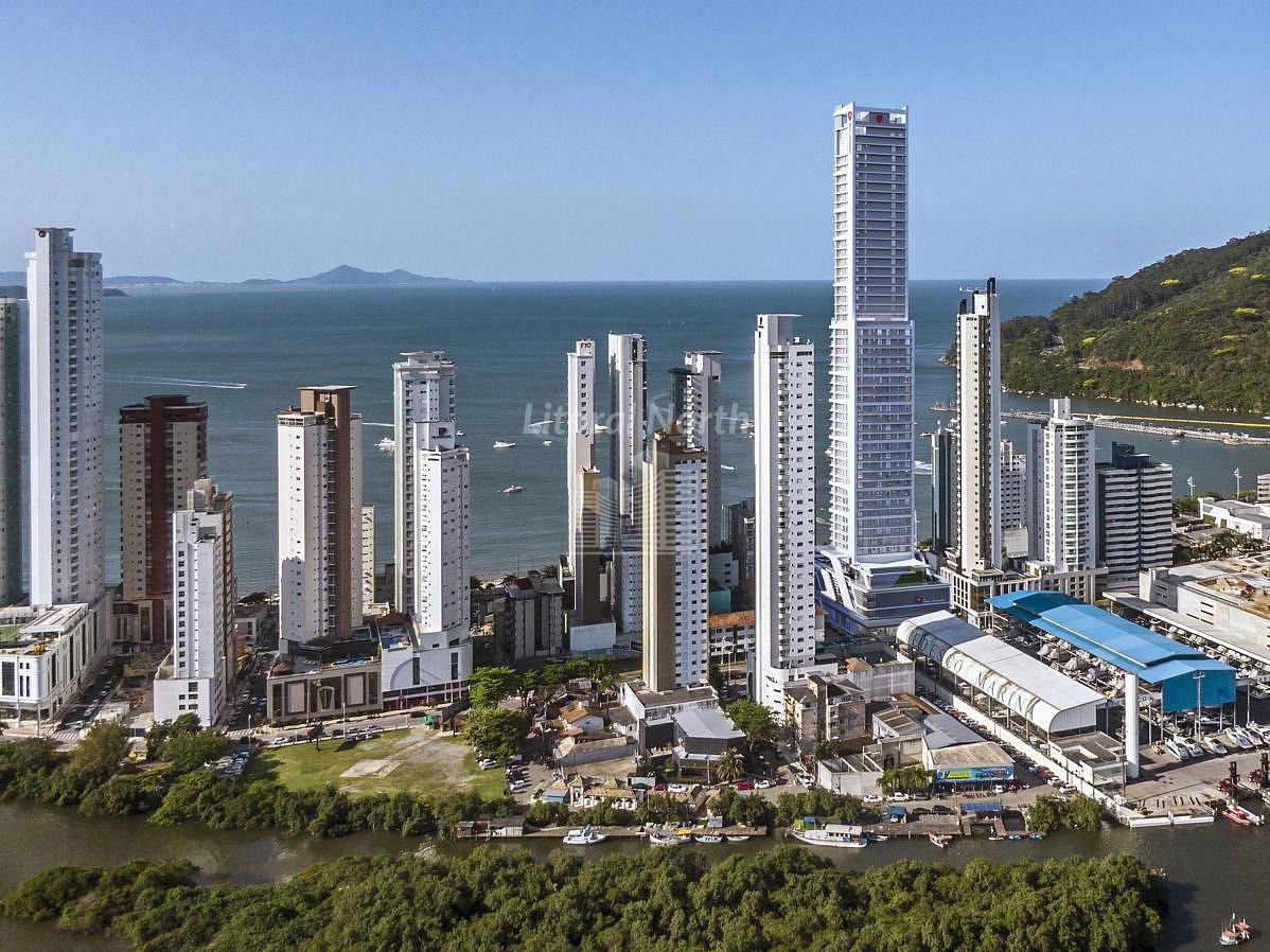 Apartamento à venda com 4 quartos, 4 suítes, 2 vagas e 226m² no Centro, Balneário Camboriú (SC) — foto 2 de 30