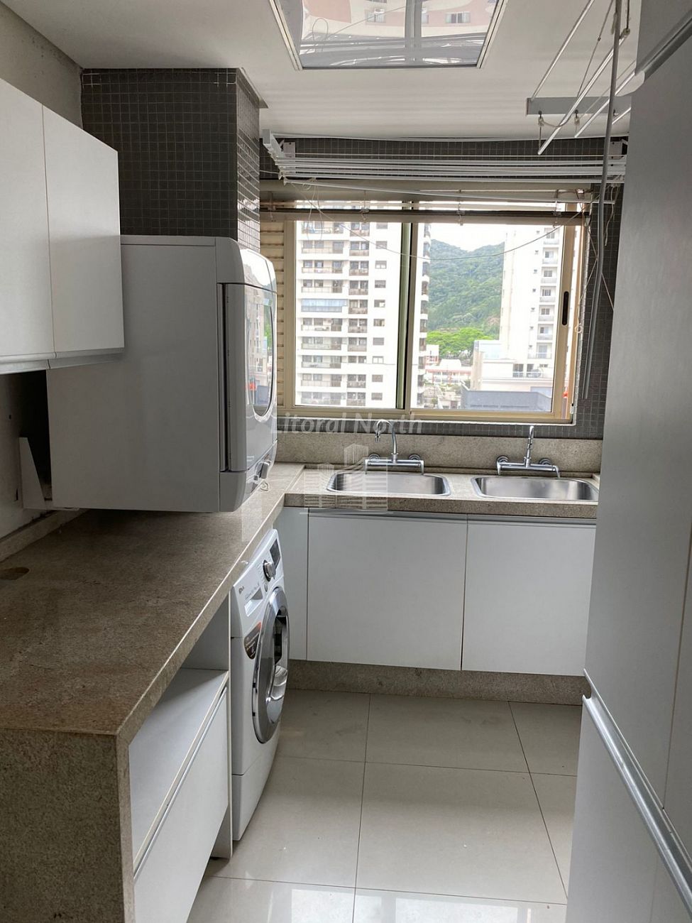 Apartamento à venda com 3 quartos, 3 suítes, 4 vagas e 230m² no Fazenda, Itajaí (SC) — foto 4 de 23