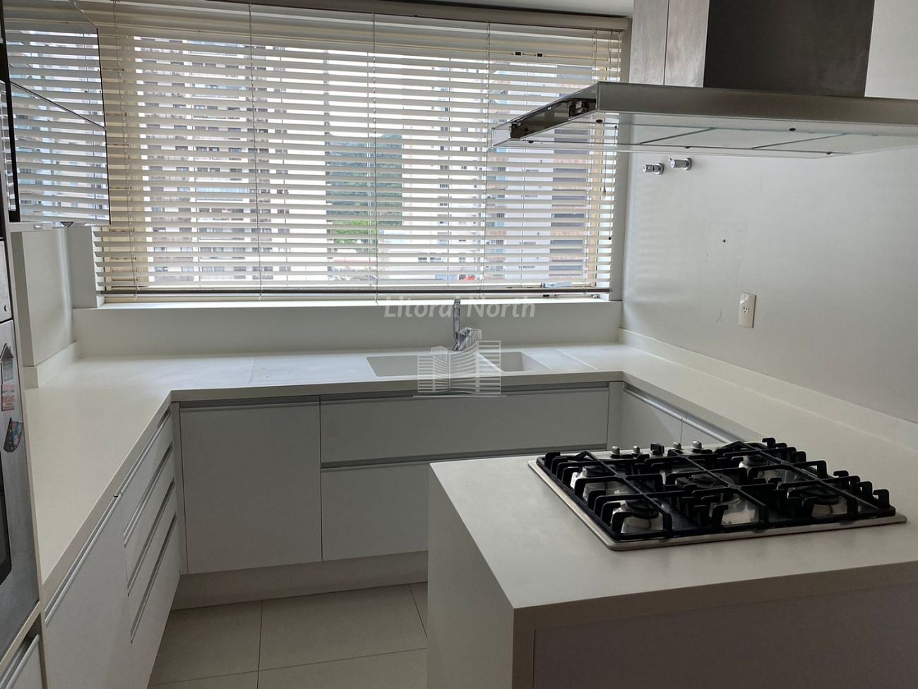 Apartamento à venda com 3 quartos, 3 suítes, 4 vagas e 230m² no Fazenda, Itajaí (SC) — foto 12 de 23