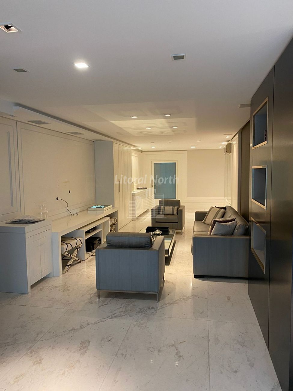 Apartamento à venda com 3 quartos, 3 suítes, 4 vagas e 230m² no Fazenda, Itajaí (SC) — foto 15 de 23