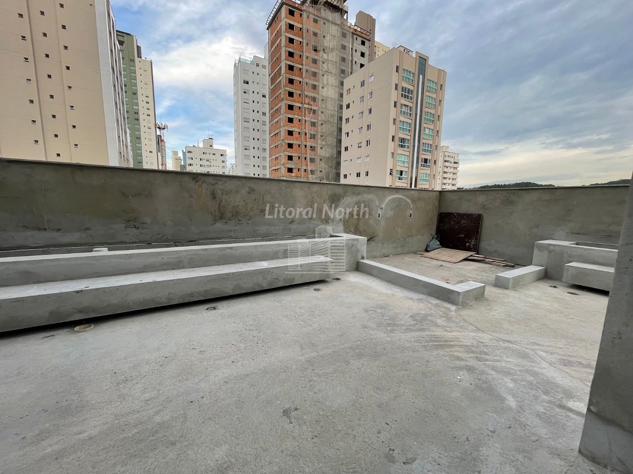 Cobertura à venda com 3 quartos, 3 suítes, 2 vagas e 264m² no Centro, Balneário Camboriú (SC) — foto 10 de 23