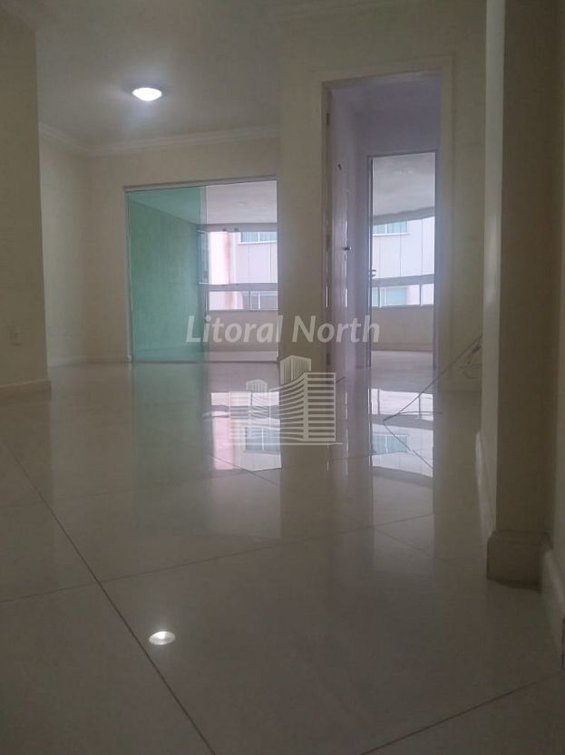 Apartamento à venda com 3 quartos, 1 suíte, 1 vaga e 98m² no Pioneiros, Balneário Camboriú (SC) — foto 2 de 17
