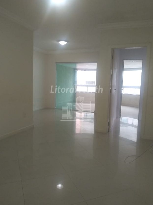 Apartamento à venda com 3 quartos, 1 suíte, 1 vaga e 98m² no Pioneiros, Balneário Camboriú (SC) — foto 3 de 17