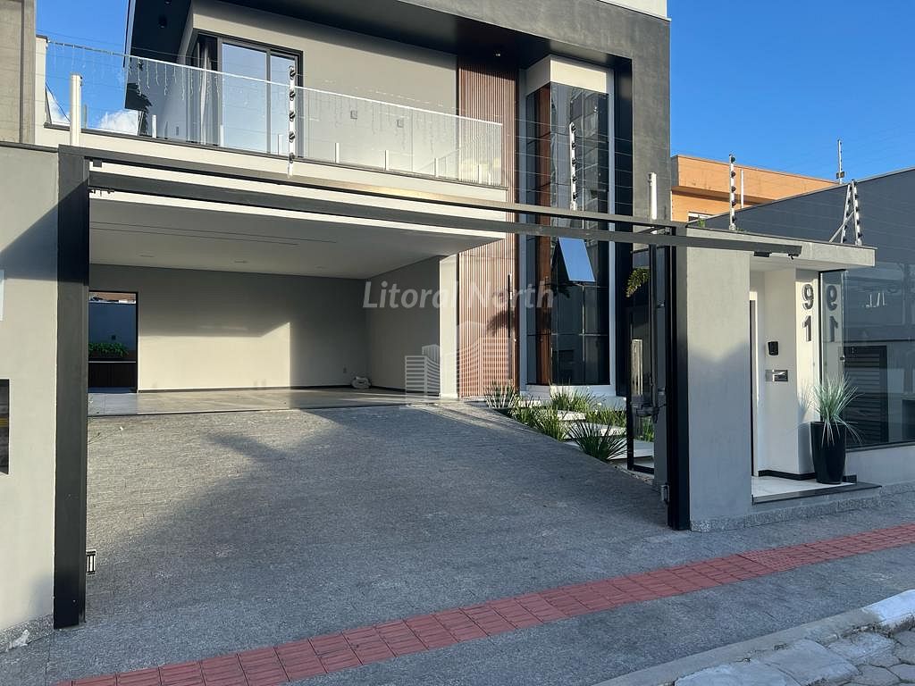 Casa de 3 quartos, 230m² no bairro São Judas, em Itajaí | Eu Corretor
