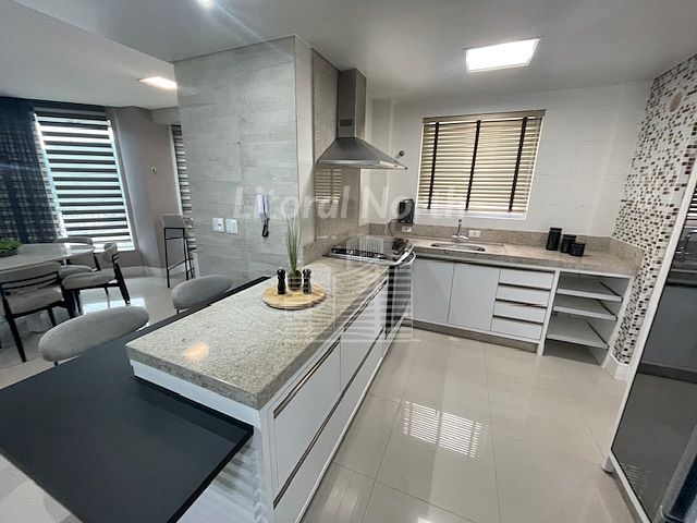 Apartamento à venda com 3 quartos, 3 suítes, 3 vagas e 136m² no Centro, Balneário Camboriú (SC) — foto 6 de 20