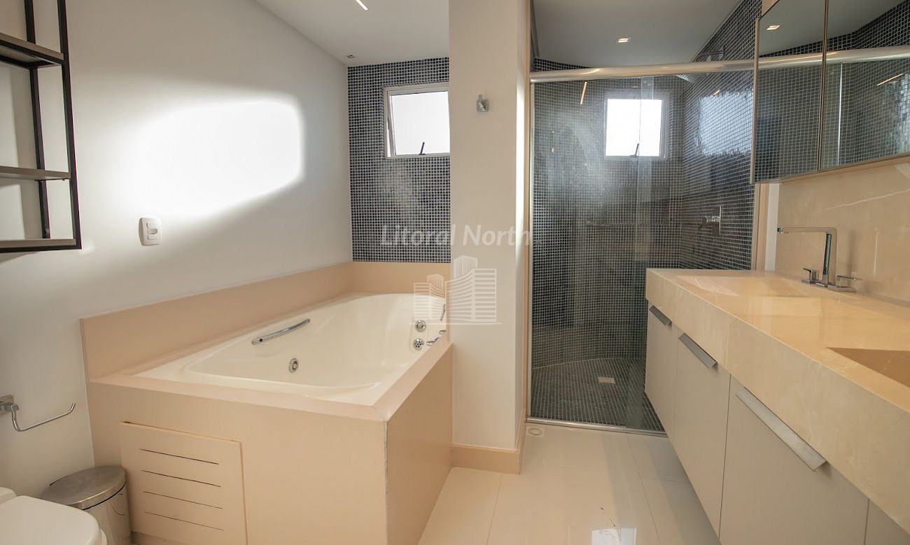 Cobertura à venda com 5 quartos, 5 suítes, 5 vagas e 261m² no Barra Sul, Balneário Camboriú (SC) — foto 15 de 27