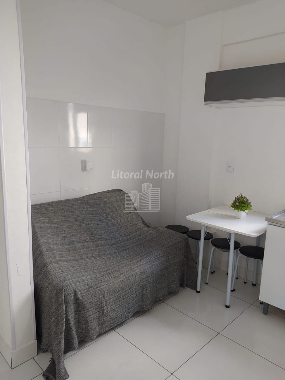 Apartamento à venda com 2 quartos, 2 banheiros, 1 vaga e 85m² no Centro, Balneário Camboriú (SC) — foto 3 de 12