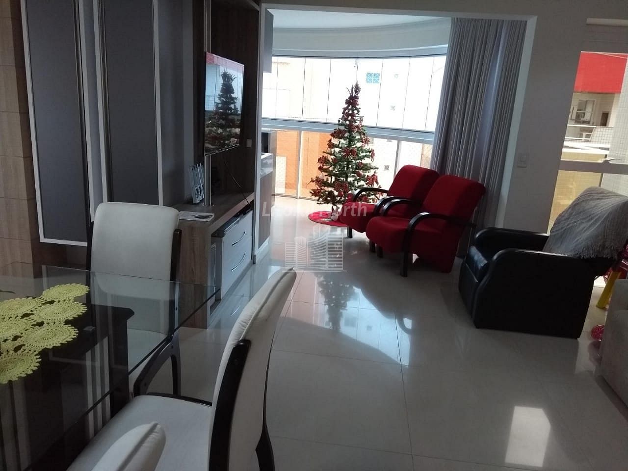 Apartamento à venda com 3 quartos, 3 suítes, 1 vaga e 132m² no Centro, Balneário Camboriú (SC) — foto 2 de 20
