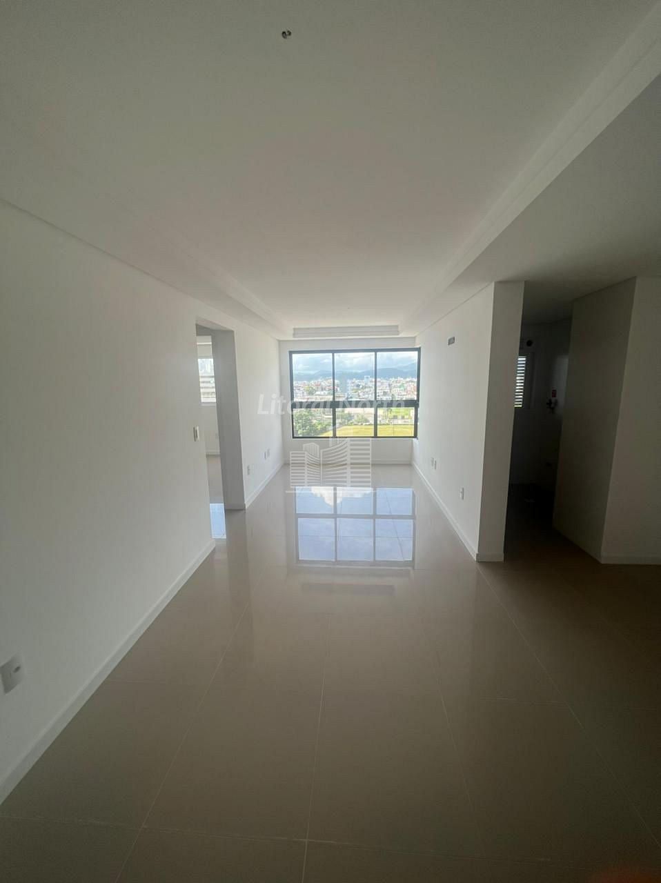Apartamento à venda com 2 quartos, 1 suíte, 1 vaga e 68m² no Centro, Balneário Camboriú (SC) — foto 3 de 12