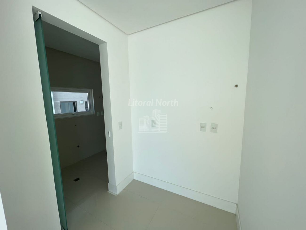 Apartamento à venda com 3 quartos, 3 suítes, 2 vagas e 157m² no Barra Sul, Balneário Camboriú (SC) — foto 22 de 24