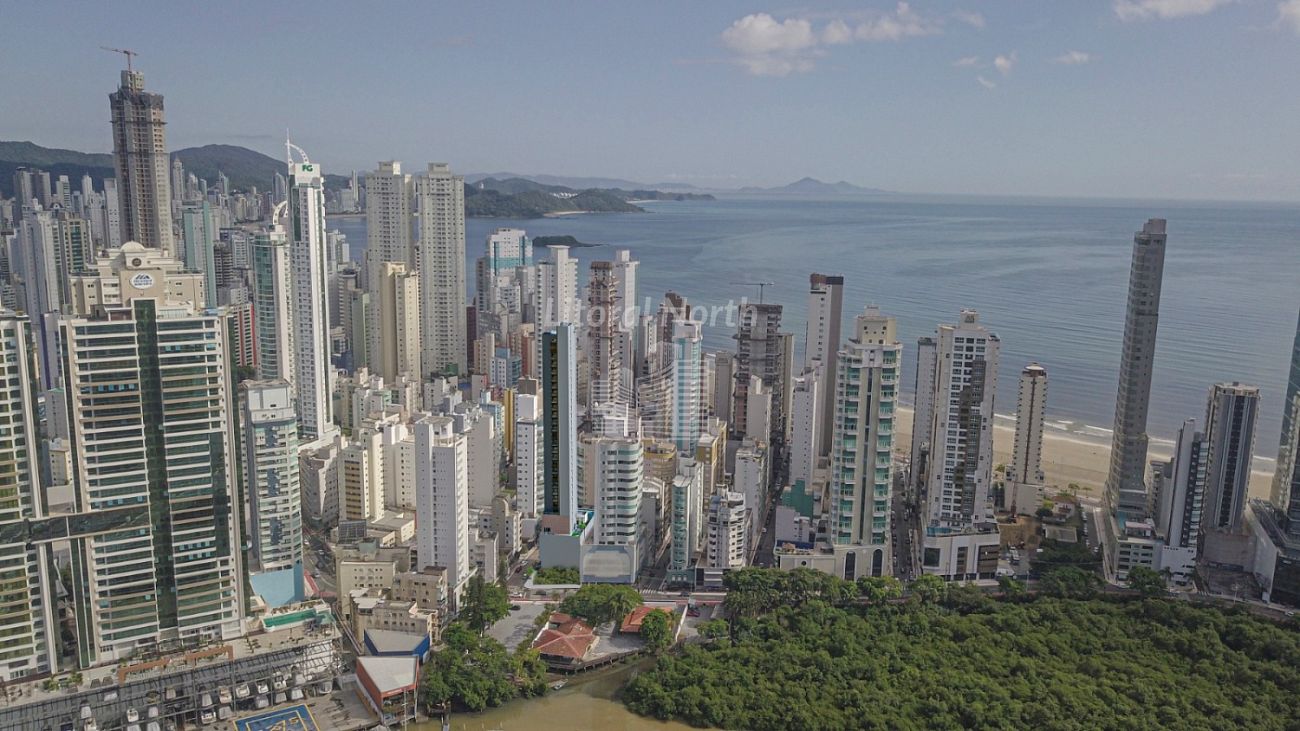 Apartamento à venda com 4 quartos, 4 suítes, 2 vagas e 185m² no Centro, Balneário Camboriú (SC) — foto 22 de 23