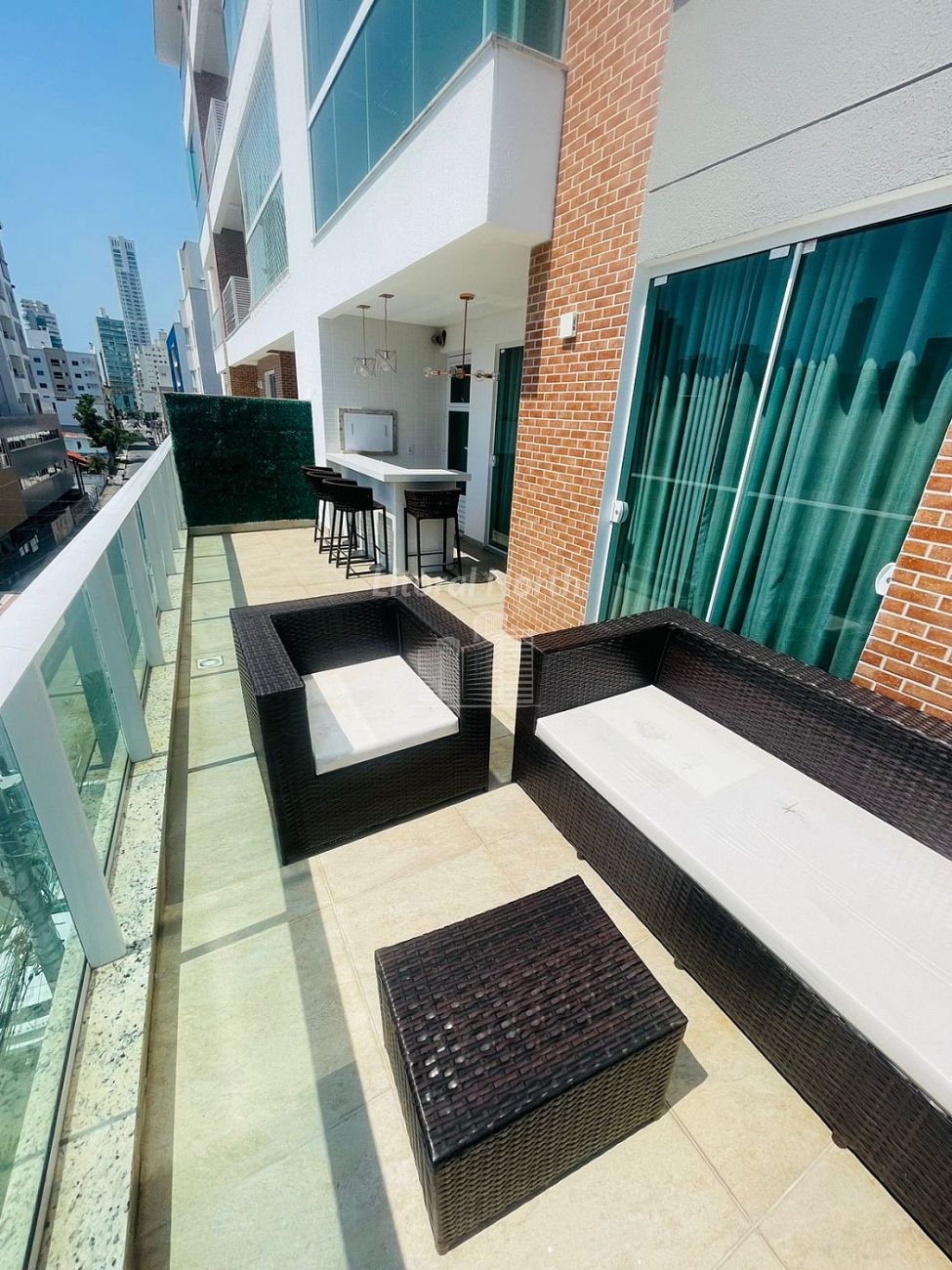 Apartamento à venda com 3 quartos, 2 suítes, 2 vagas e 188m² no Nações, Balneário Camboriú (SC) — foto 3 de 15