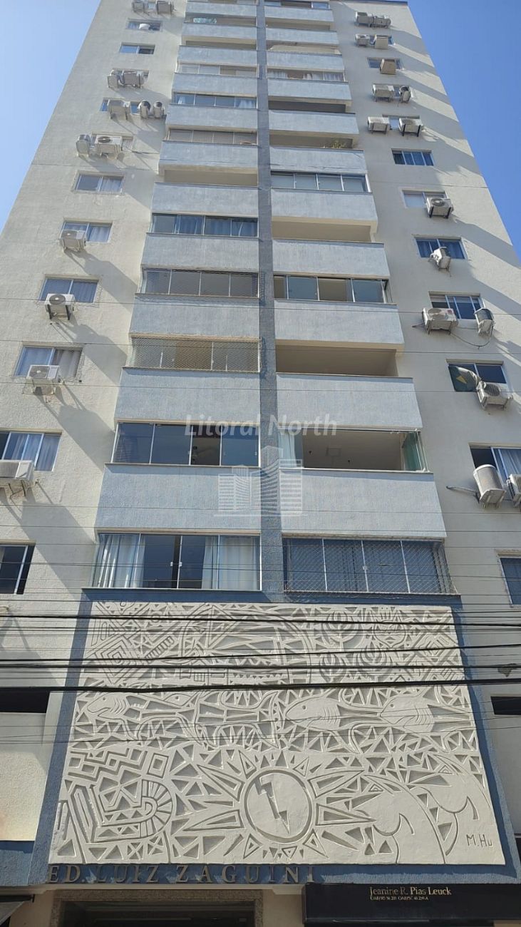 Apartamento à venda com 2 quartos, 1 suíte, 1 vaga e 90m² no Centro, Balneário Camboriú (SC) — foto 2 de 11