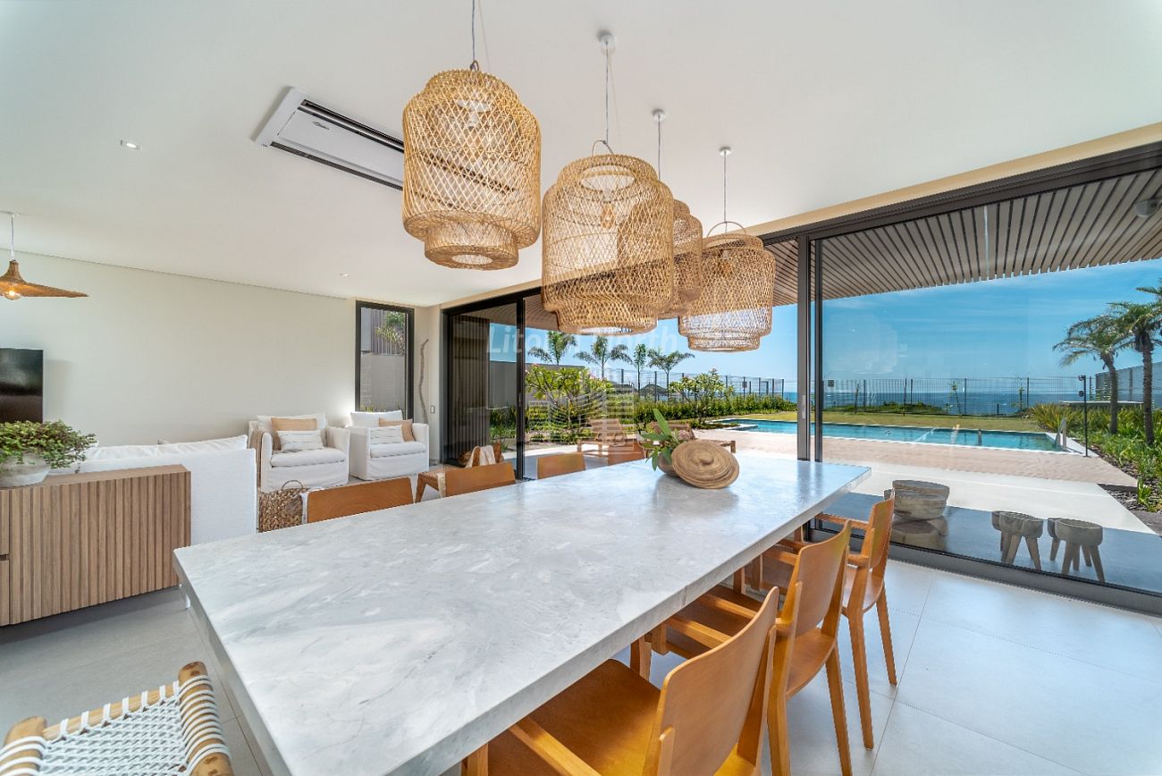 Casa à venda com 5 quartos, 4 suítes, 4 vagas e 458m² no Praia do Estaleiro, Balneário Camboriú (SC) — foto 11 de 30