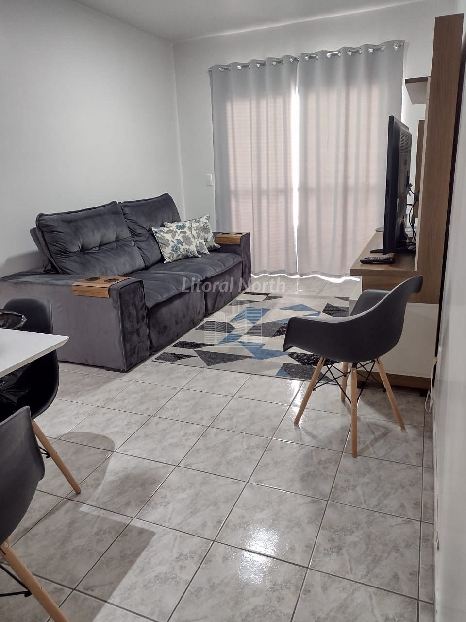 Apartamento à venda com 2 quartos, 1 banheiro, 1 vaga e 96m² no Centro, Balneário Camboriú (SC) — foto 2 de 10