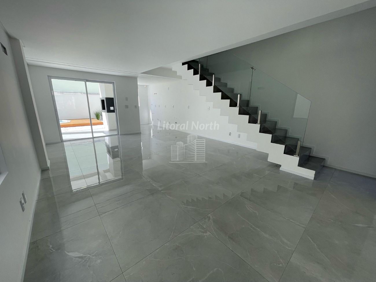 Sobrado de 3 quartos, 163m² no bairro São João, em Itajaí | Eu Corretor