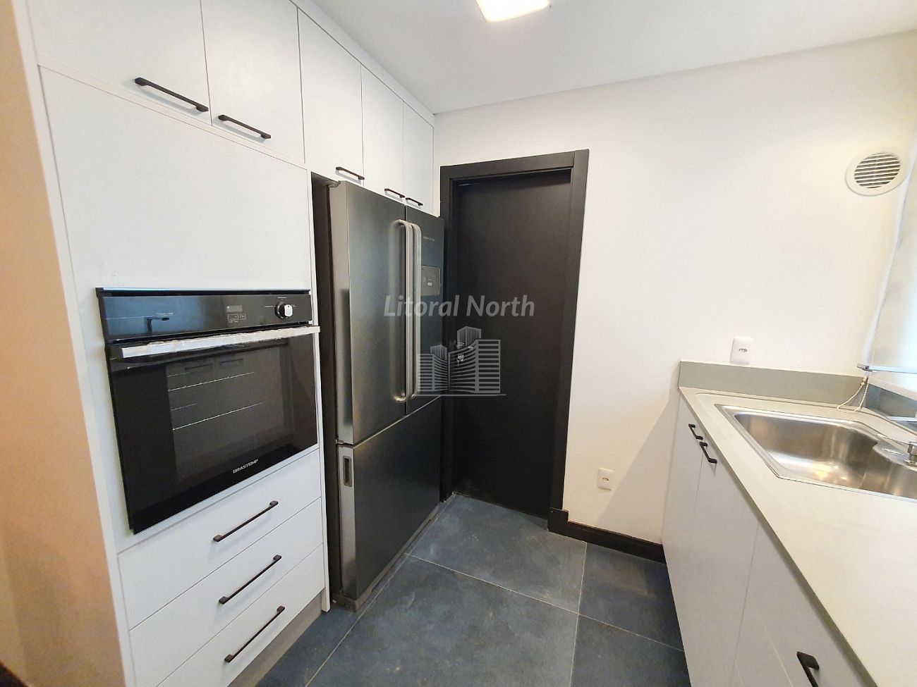 Cobertura à venda com 3 quartos, 3 suítes, 4 vagas e 268m² no Pioneiros, Balneário Camboriú (SC) — foto 6 de 12