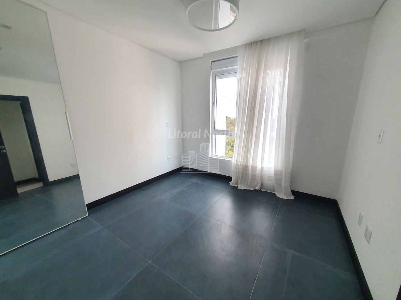Cobertura à venda com 3 quartos, 3 suítes, 4 vagas e 268m² no Pioneiros, Balneário Camboriú (SC) — foto 9 de 12