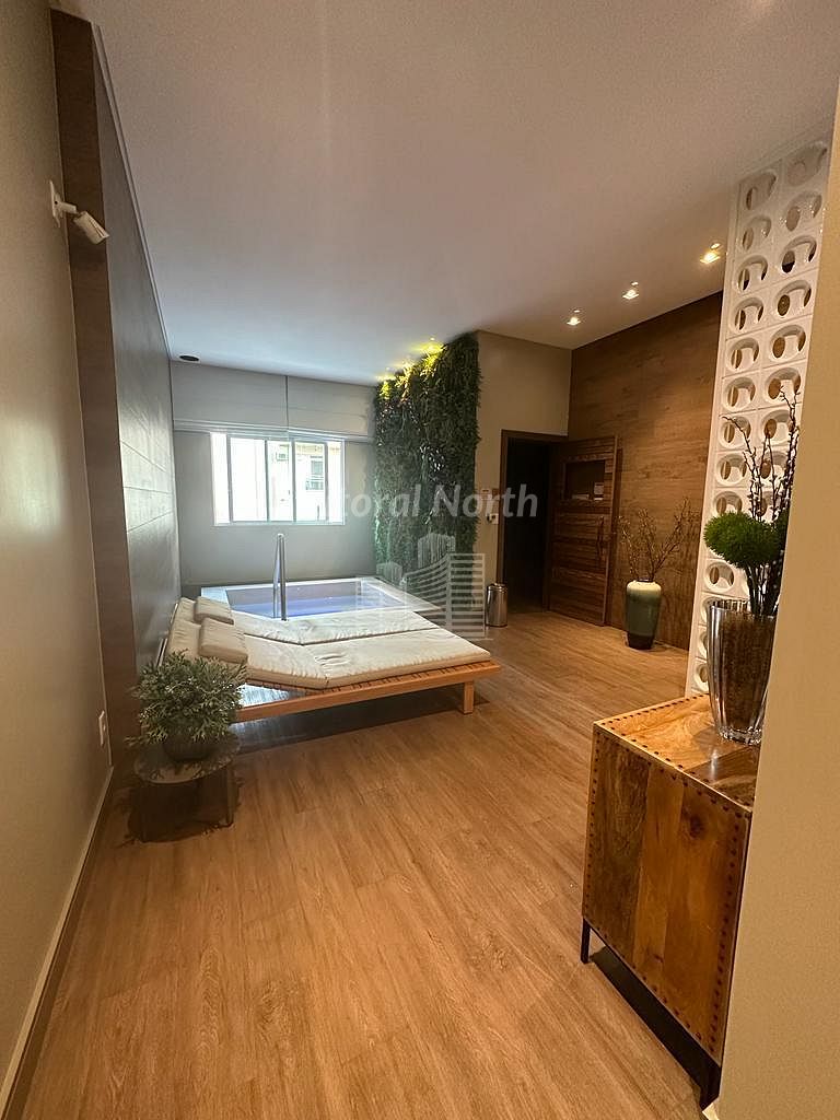 Apartamento à venda com 3 quartos, 3 suítes, 2 vagas e 130m² no Centro, Balneário Camboriú (SC) — foto 8 de 27