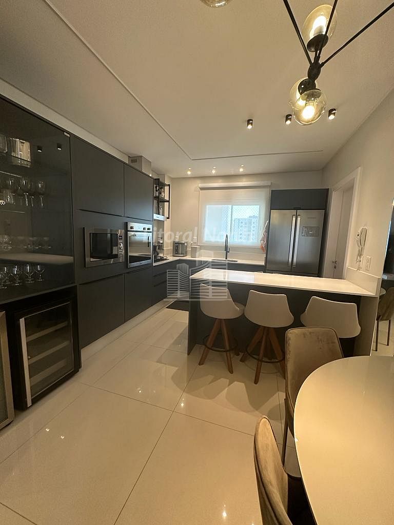 Apartamento à venda com 3 quartos, 3 suítes, 2 vagas e 130m² no Centro, Balneário Camboriú (SC) — foto 16 de 27