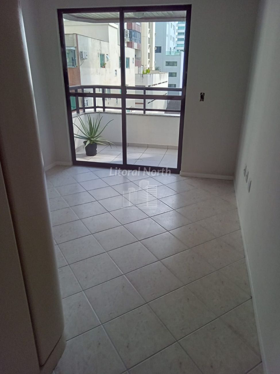Apartamento à venda com 3 quartos, 1 suíte, 1 vaga e 100m² no Centro, Balneário Camboriú (SC) — foto 6 de 16