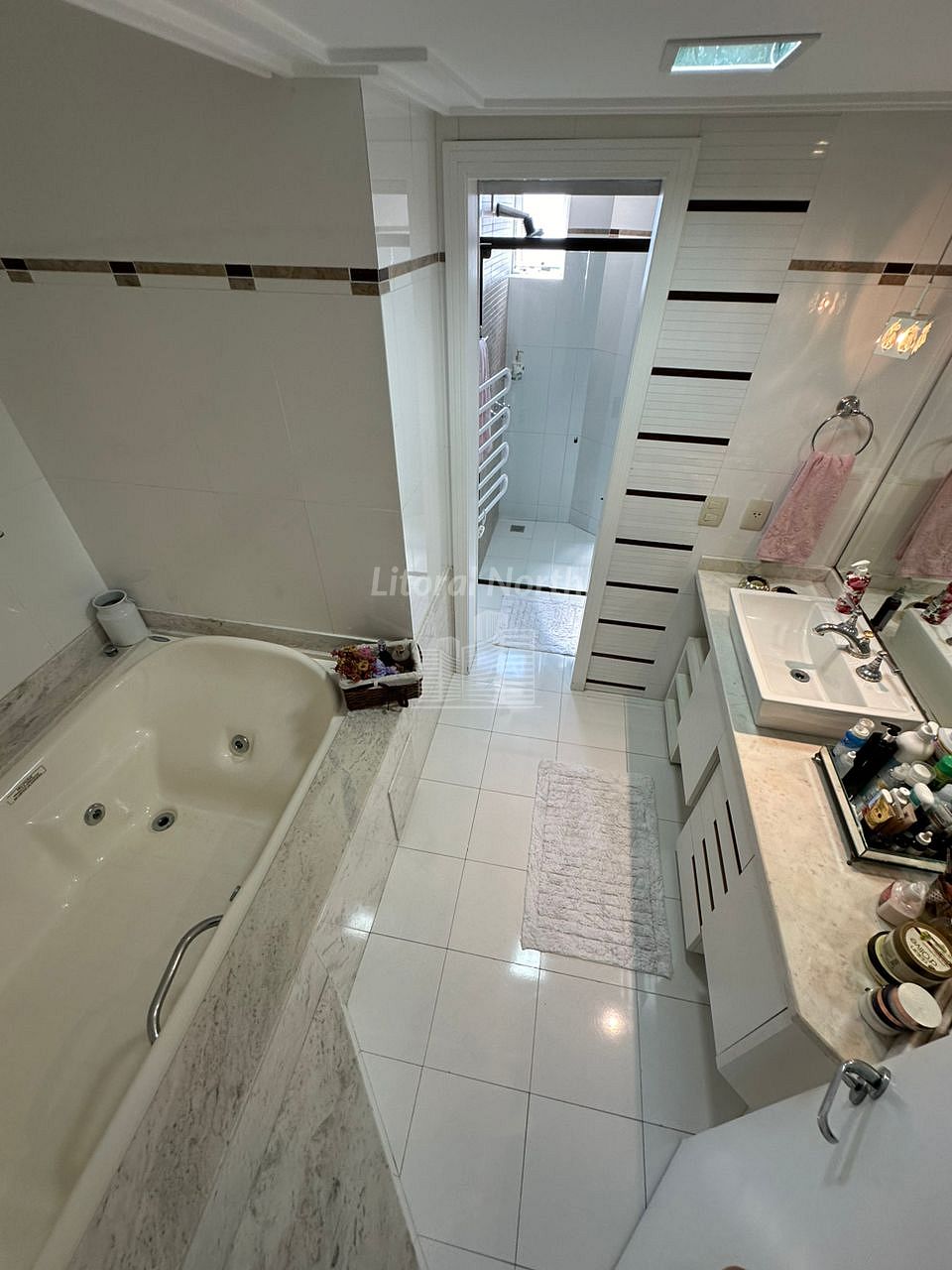 Apartamento à venda com 3 quartos, 3 suítes, 4 vagas e 280m² no Centro, Balneário Camboriú (SC) — foto 13 de 18