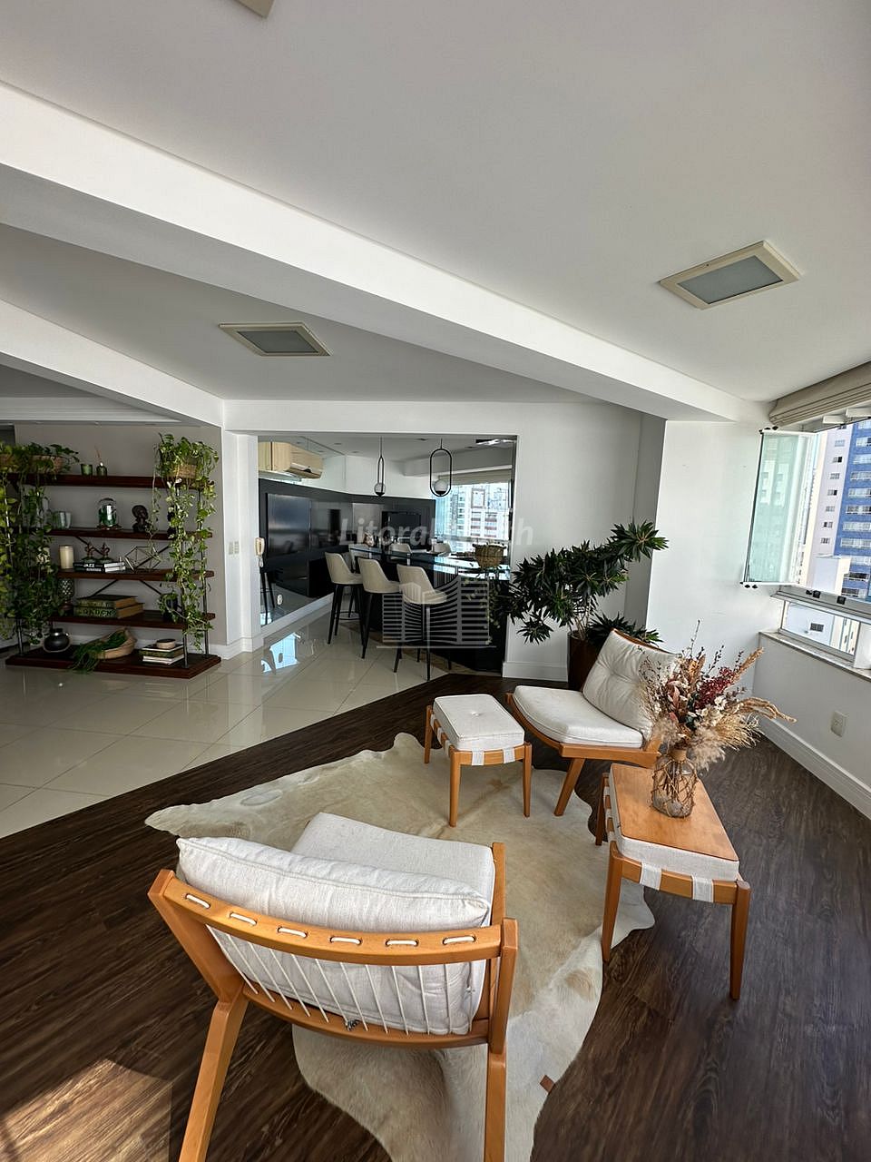 Apartamento à venda com 3 quartos, 3 suítes, 4 vagas e 280m² no Centro, Balneário Camboriú (SC) — foto 5 de 18