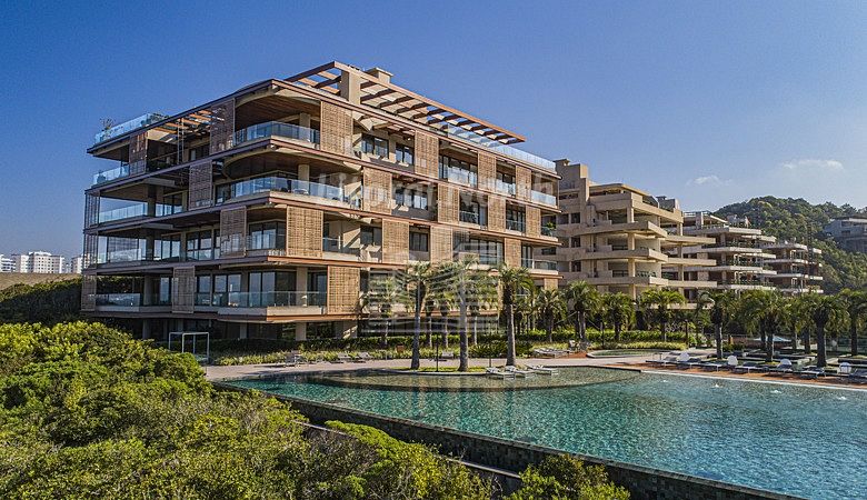 Apartamento à venda com 4 quartos, 4 suítes, 4 vagas e 360m² no Balneário Santa Clara, Itajaí (SC) — foto 4 de 12