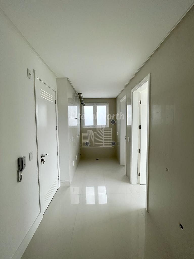 Apartamento à venda com 7 quartos, 7 suítes, 4 vagas e 410m² no Centro, Balneário Camboriú (SC) — foto 21 de 30