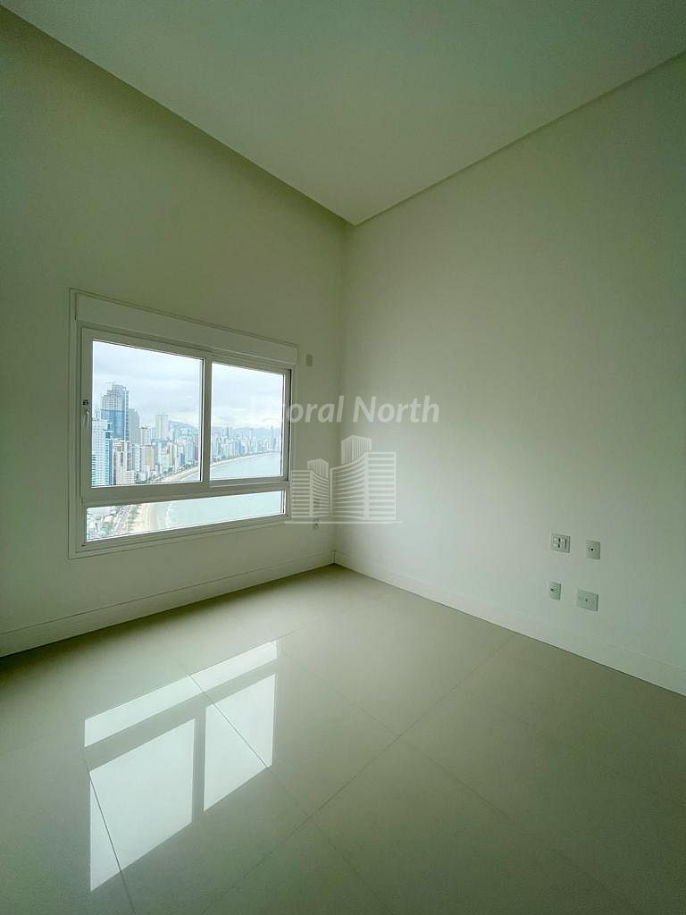 Apartamento à venda com 7 quartos, 7 suítes, 4 vagas e 410m² no Centro, Balneário Camboriú (SC) — foto 7 de 30